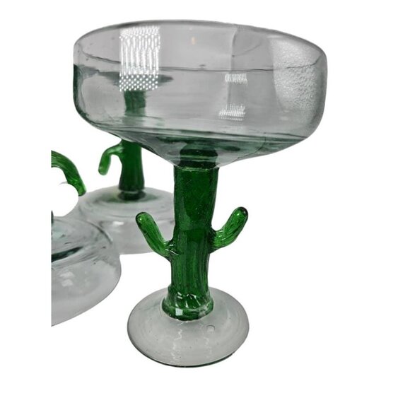 Set of 4 Margarita Glasses Hand Blown Clear Mexican Glass Green Cactus Stem - Picture 6 of 7